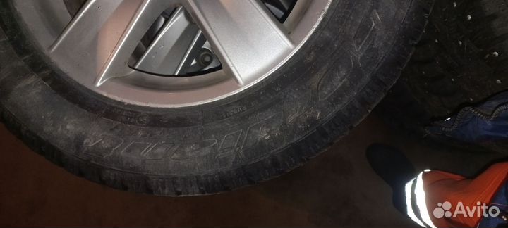 Продаю клмплект зимних колёс