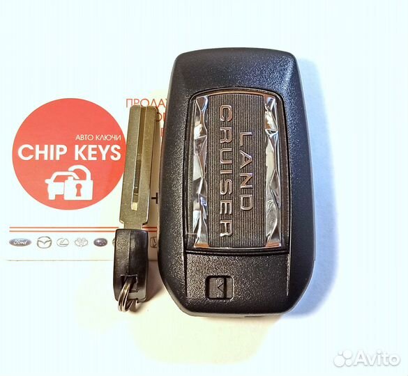 Ключ зажигания Toyota Land Cruiser 300 / 4 кнопки