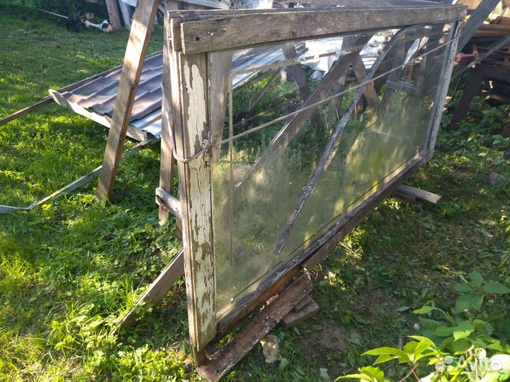 Деревянные рамы со стеклом