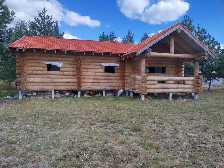 Дом 176 м² на участке 25 сот.