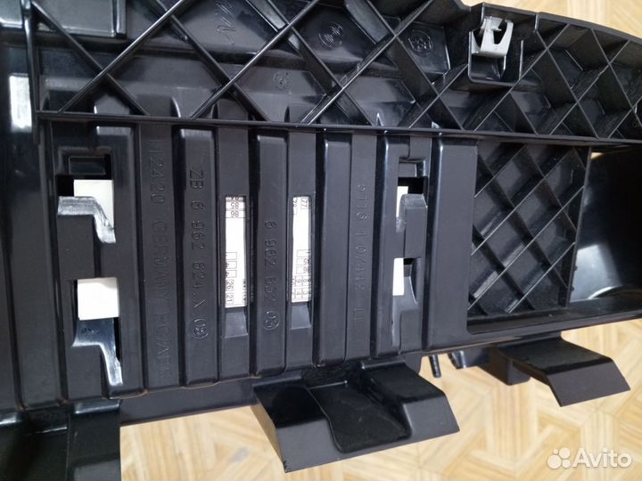 Бардачок на BMW 1-series (E87)