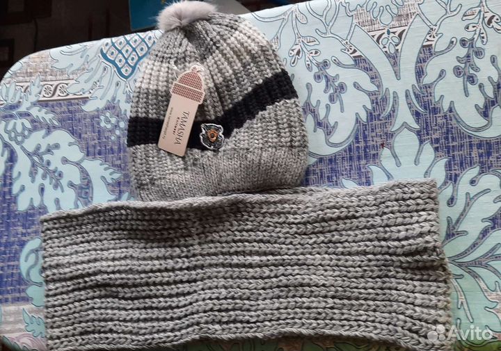 Комплект шапка и шарф-снуд