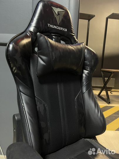 Игровые кресла thunderx3 и cougar