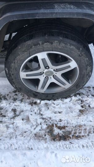 Продам оригинальные диски mercedes AMG R19