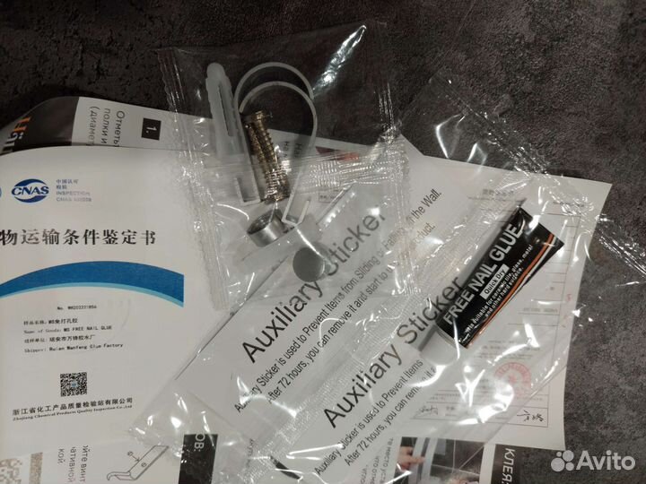 Угловая полка для ванной