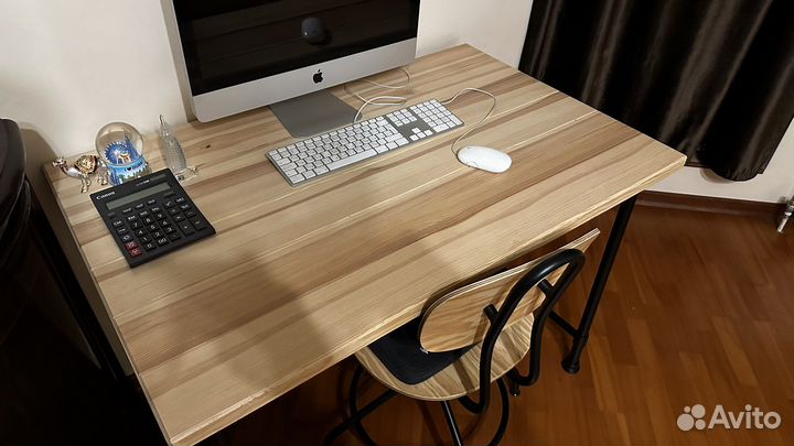 Столешница и стул компьютерный