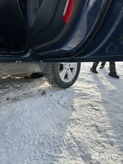 Передняя правая дверь Kia Sportage 3 Clyde Blue A2