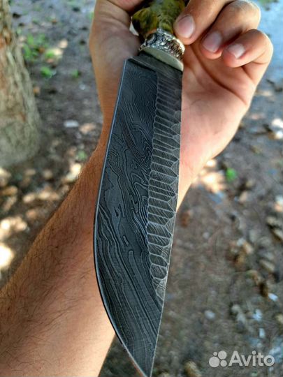 Нож из дамасской стали