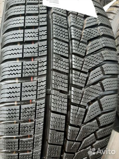 Hankook Winter I'Cept Evo2 W320 215/45 R17 91W