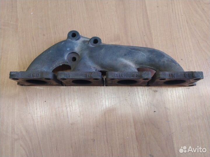 Коллектор выпускной Volkswagen Passat B5 седан 1.8