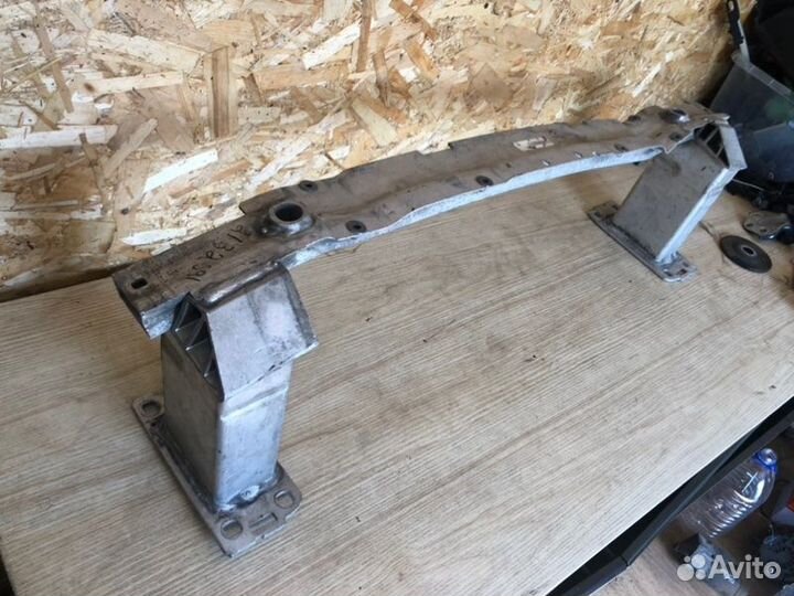 Усилитель передний Porsche Cayenne 3