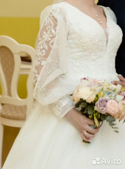 Свадебное платье