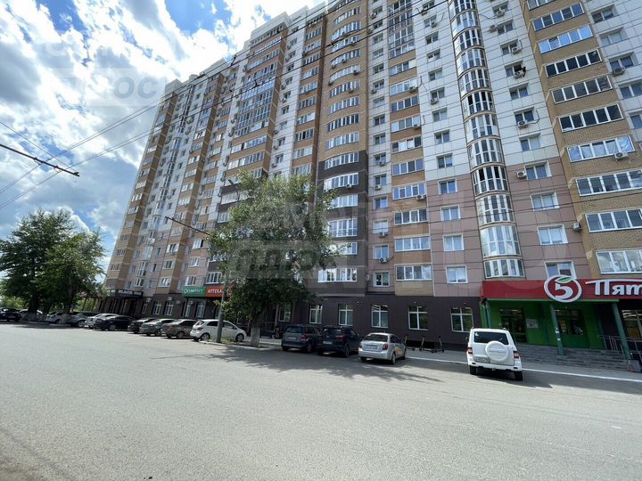 3-к. квартира, 60 м², 2/17 эт.