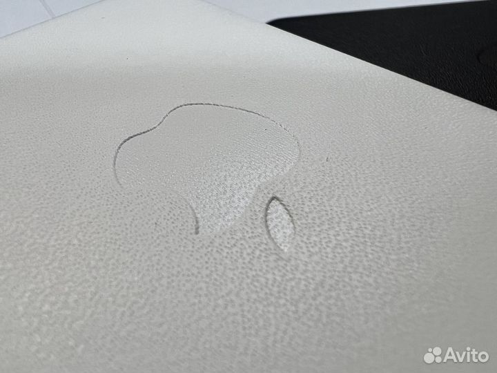 Картхолдер для iPhone с MagSafe белый