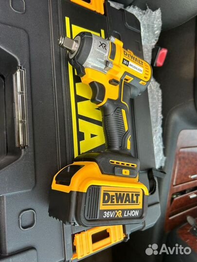 Набор инструментов гайковерт и ушм dewalt 2в1