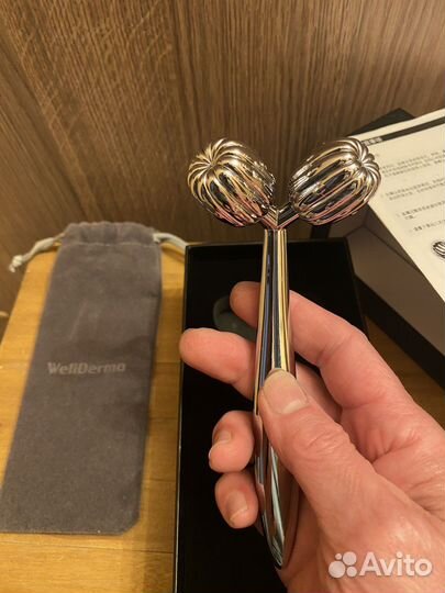 Роликовый массажер для лица