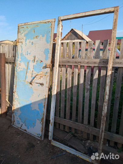 Металлическая дверь бу 80/2000