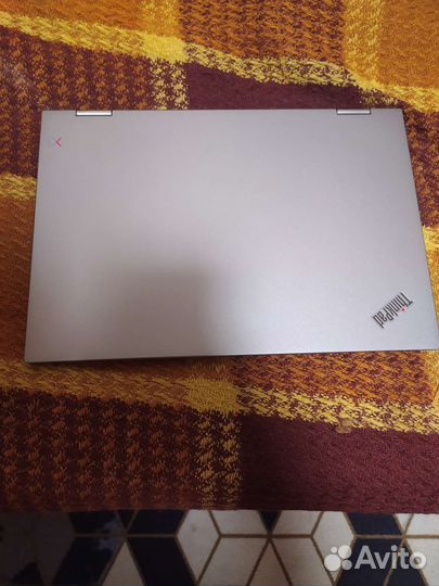 Ноутбук Lenovo ThinkPad X1 Yoga 3rd Generation