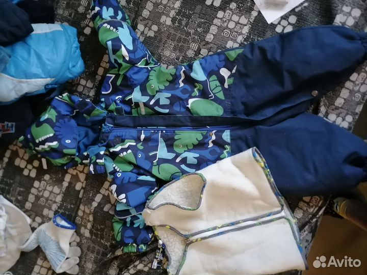 Отдам вещи символически за шоколадку