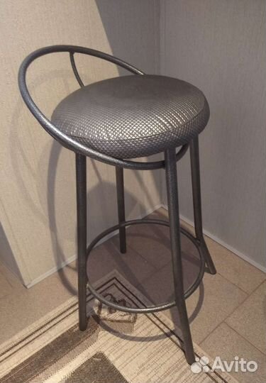 Барный металлический стул