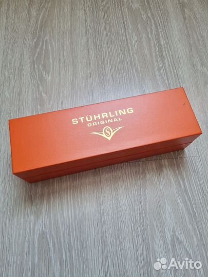 Часы наручные stuhrling
