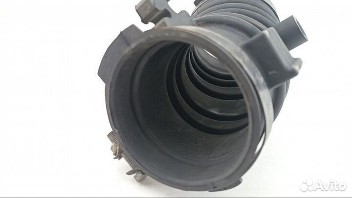 Патрубок воздушн.фильтра Mazda 6 GG LF 2005