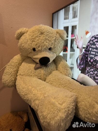 Плюшевый медведь