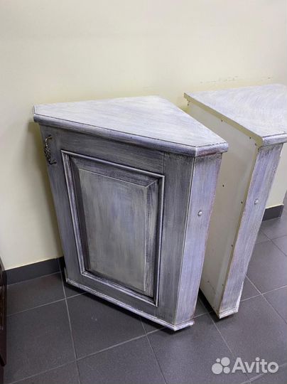 Тумба угловая