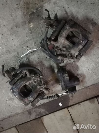 Суппорт задний j11