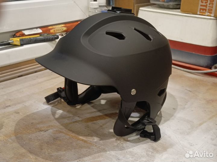 Шлем для водных видов спорта