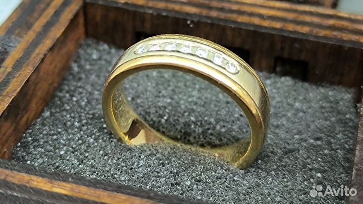 Золотое кольцо с Бриллиантами 585 пробы массой 4.7