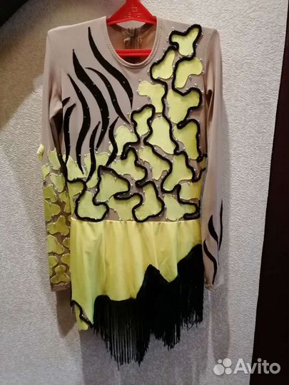 Платье для фигурного катания