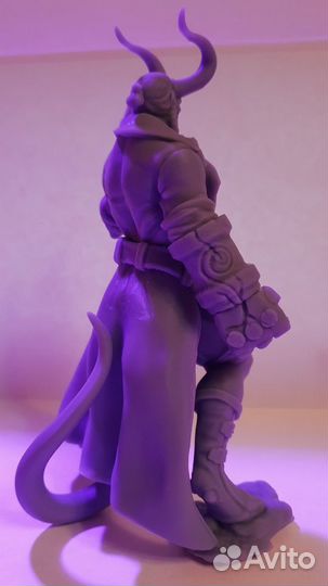 Хеллбой фигурка