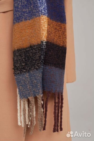 Женский теплый палантин