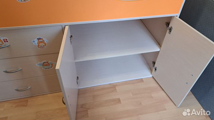 Детская кровать чердак со шкафом