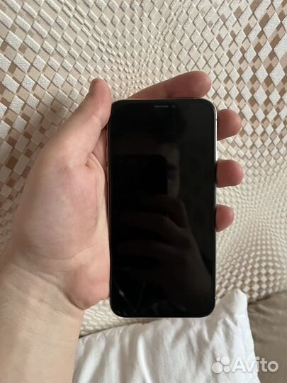 iPhone Xs, 64 ГБ