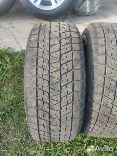 Bridgestone Blizzak DM-V1 255/55 R18