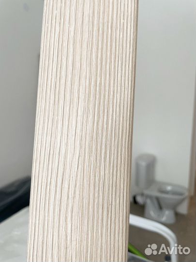 Дверь с коробкой и наличниками 80см(новая)