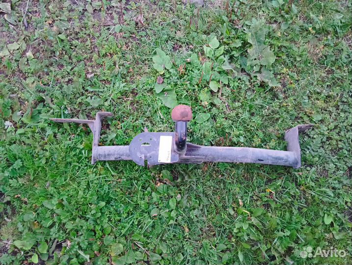 Фаркоп на ваз 2110