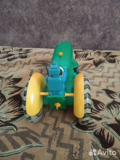 Трактор СССР электромеханическая игрушка