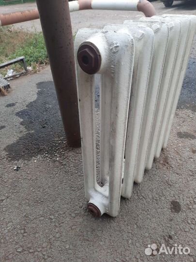 Батарея чугунная
