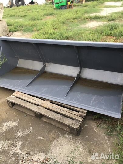 Фронтальный погрузчик (Кун)