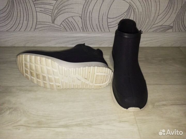 Резиновые сапоги ботинки