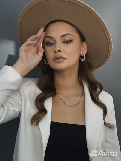 Макияж и прическа