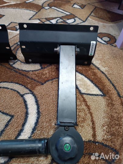 Кронштейн для акустики