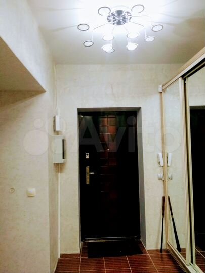 2-к. квартира, 72,7 м², 1/10 эт.