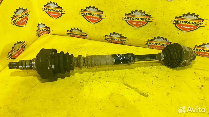 Полуось передняя левая Volkswagen Passat B5