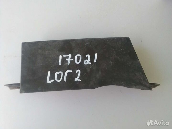 Кронштейн заднего бампера правый Renault Logan 2