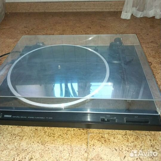 Проигрыватель винила yamaha TT-230
