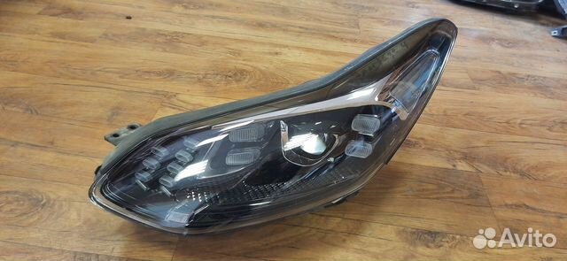 Фара левая Kia Sportage 4 92101F1500